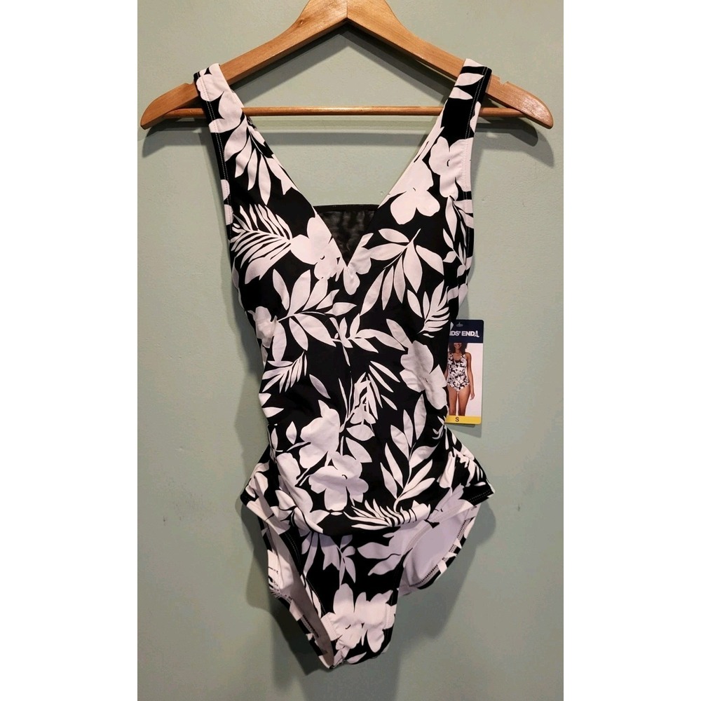 New Lands End Black White Floral 1pc Swimsuit Upf 50 Sz S - Picture 1 of 10
